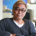 日本少妇在公交车被强进